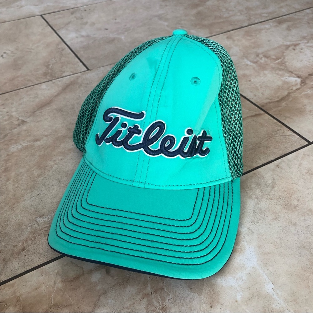 Titleist Men’s Adjustable Hat